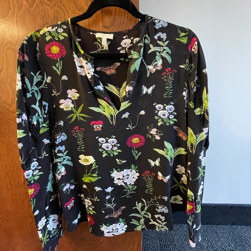Joie Xs shirt